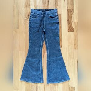 NWT Halara Flares Jeans Size Small